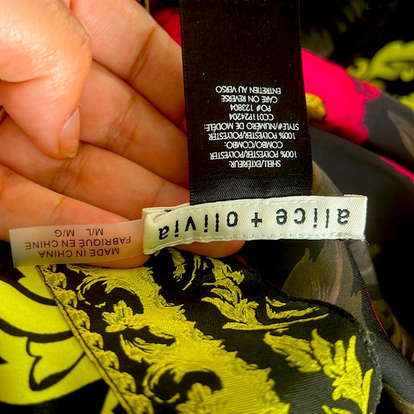 NWOT Alice + Olivia Dottie Reversible Pink and Green Floral Kimono - Size M/L - Picture 8 of 8